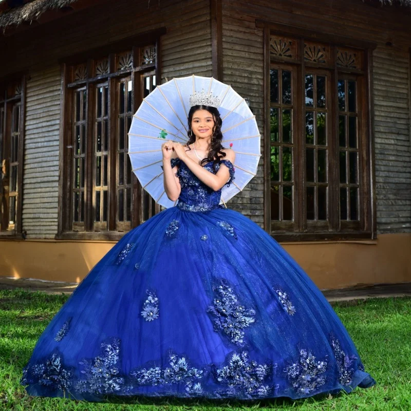Блестящее темно-синее платье quinceanera с открытыми плечами и блестками - Фотография_2
