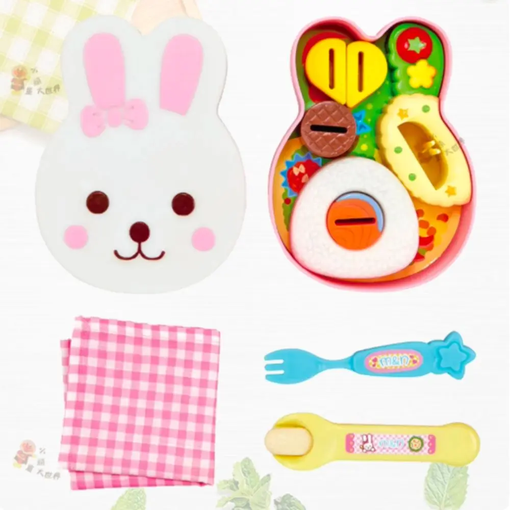 Игрушка для кормления в форме кролика