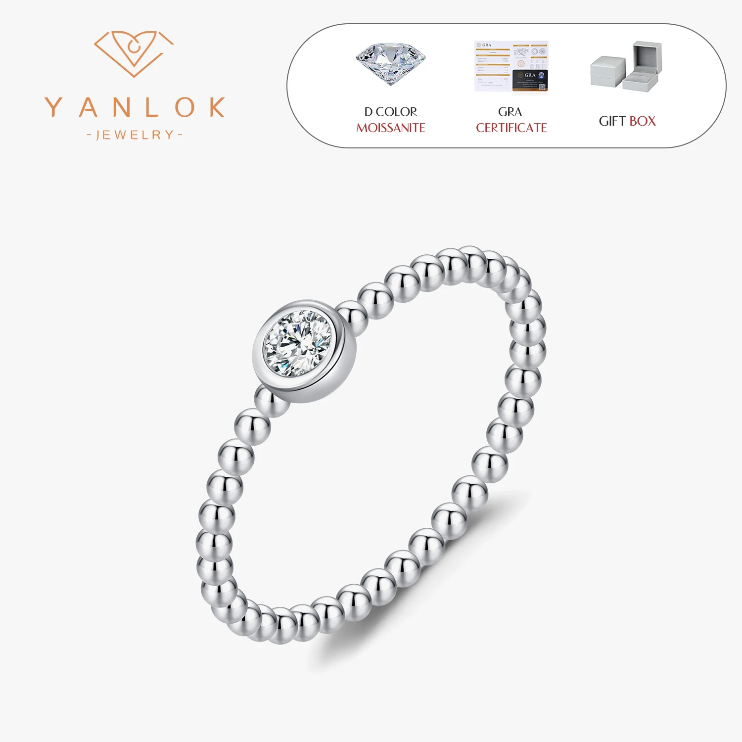 Женское кольцо из серебра 925 пробы с муассанитом