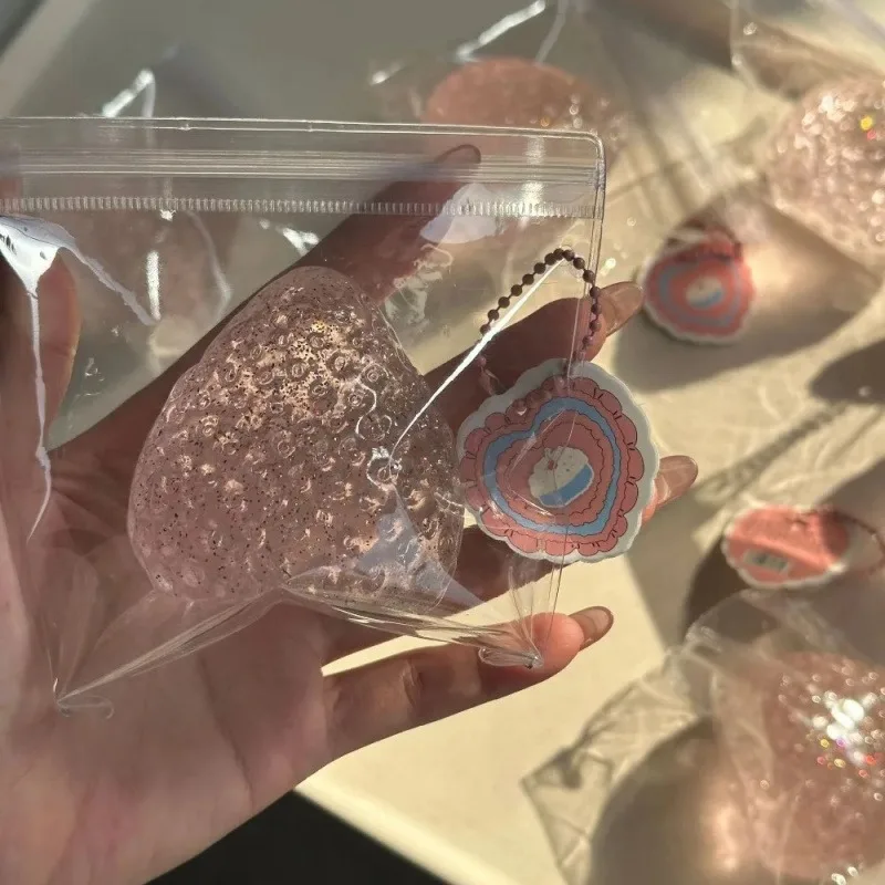 Игрушка strawberry taba squishy - Фотография_3