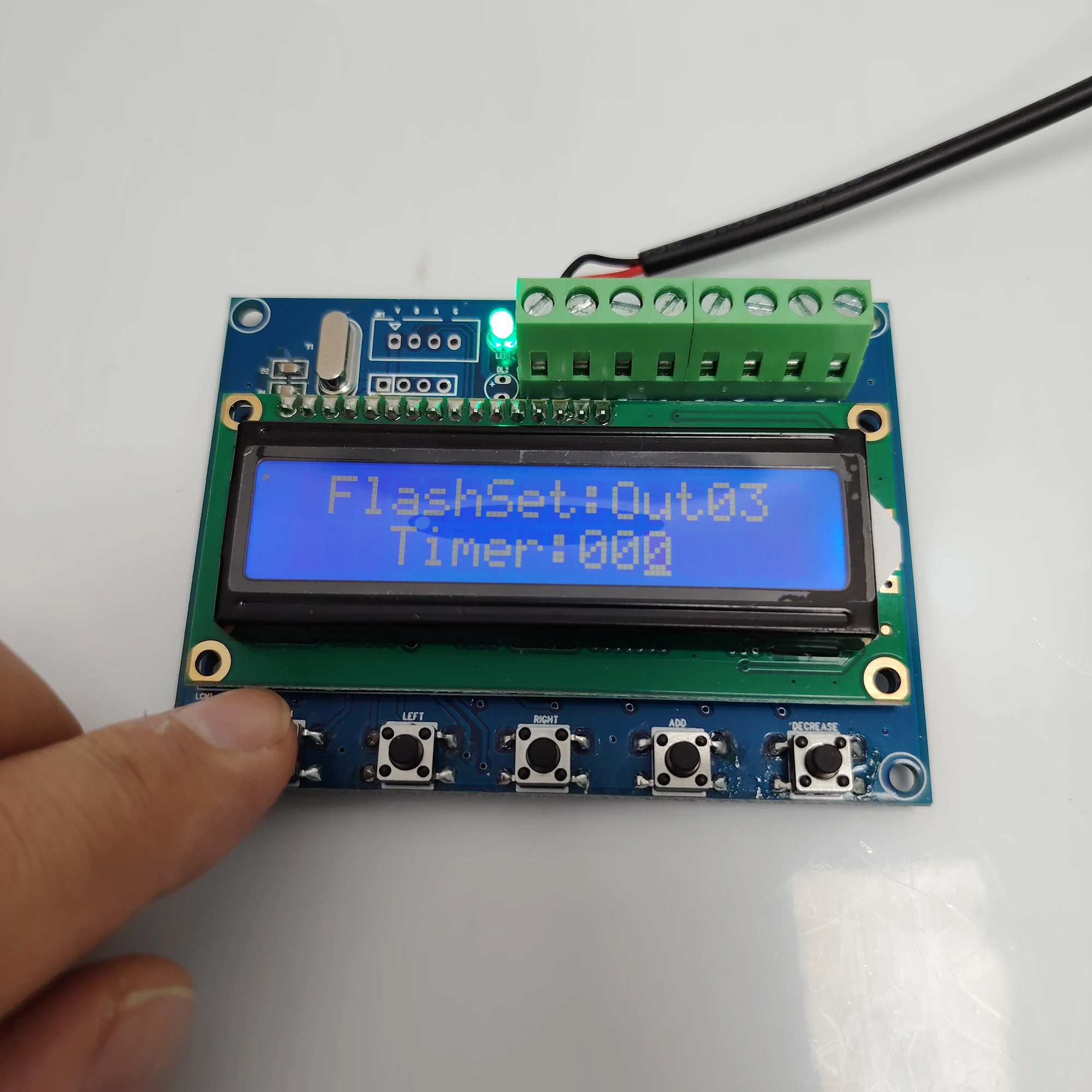 Программируемый контроллер светофора - Фотография_5