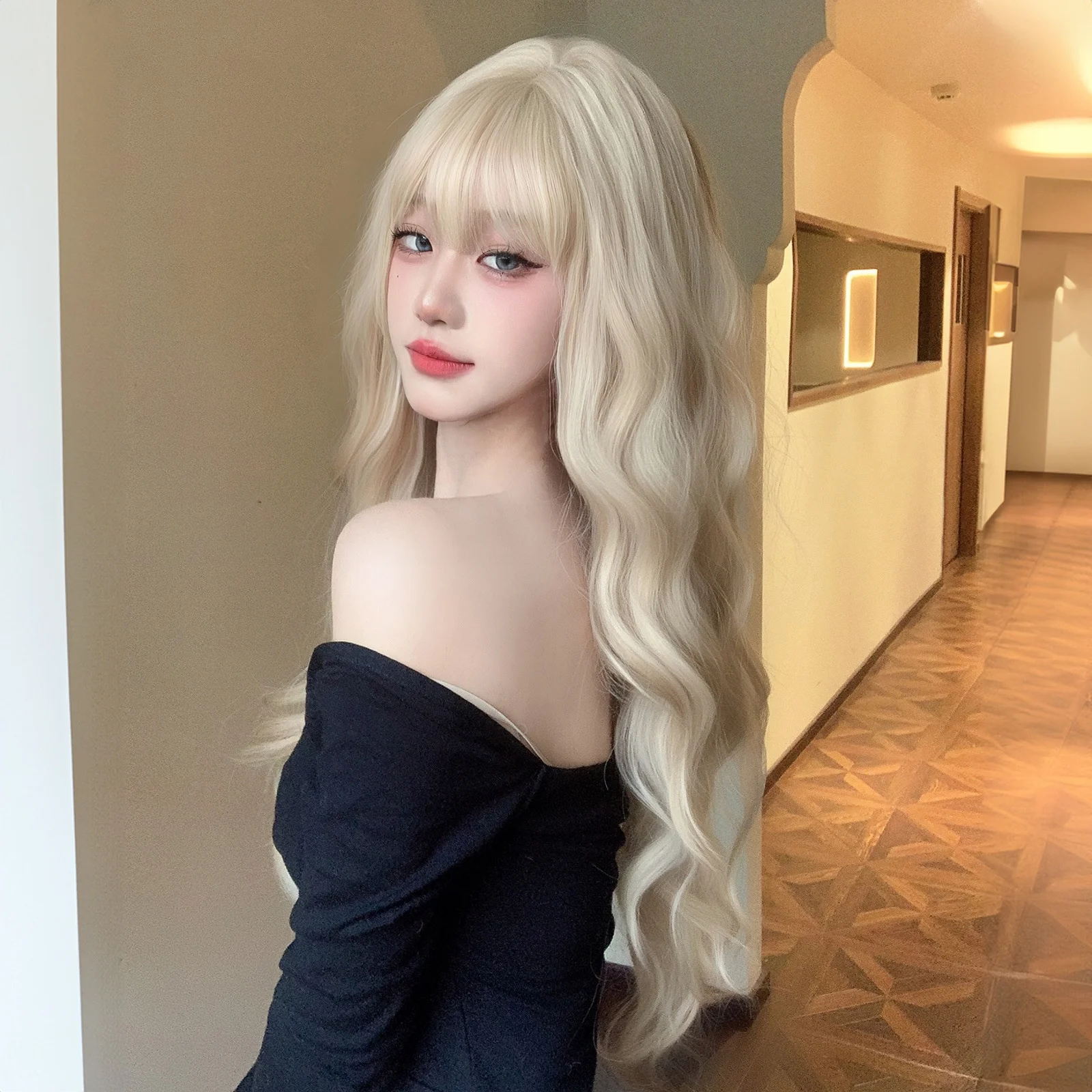 Платиновый парик блондинки 613 - Фотография_3