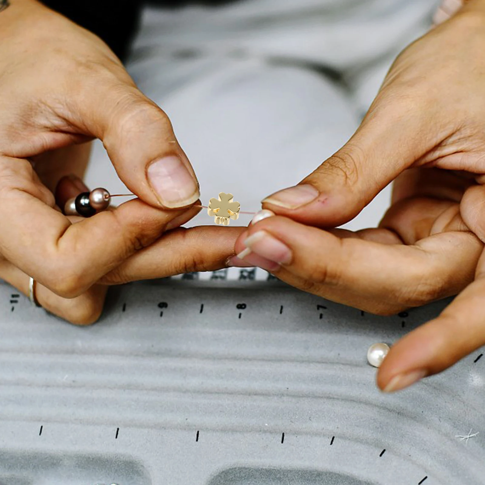 Четыре листа, ювелирные изделия