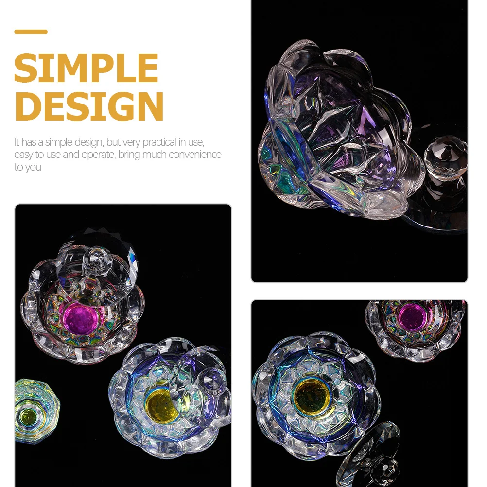 Переливающаяся хрустальная чашка