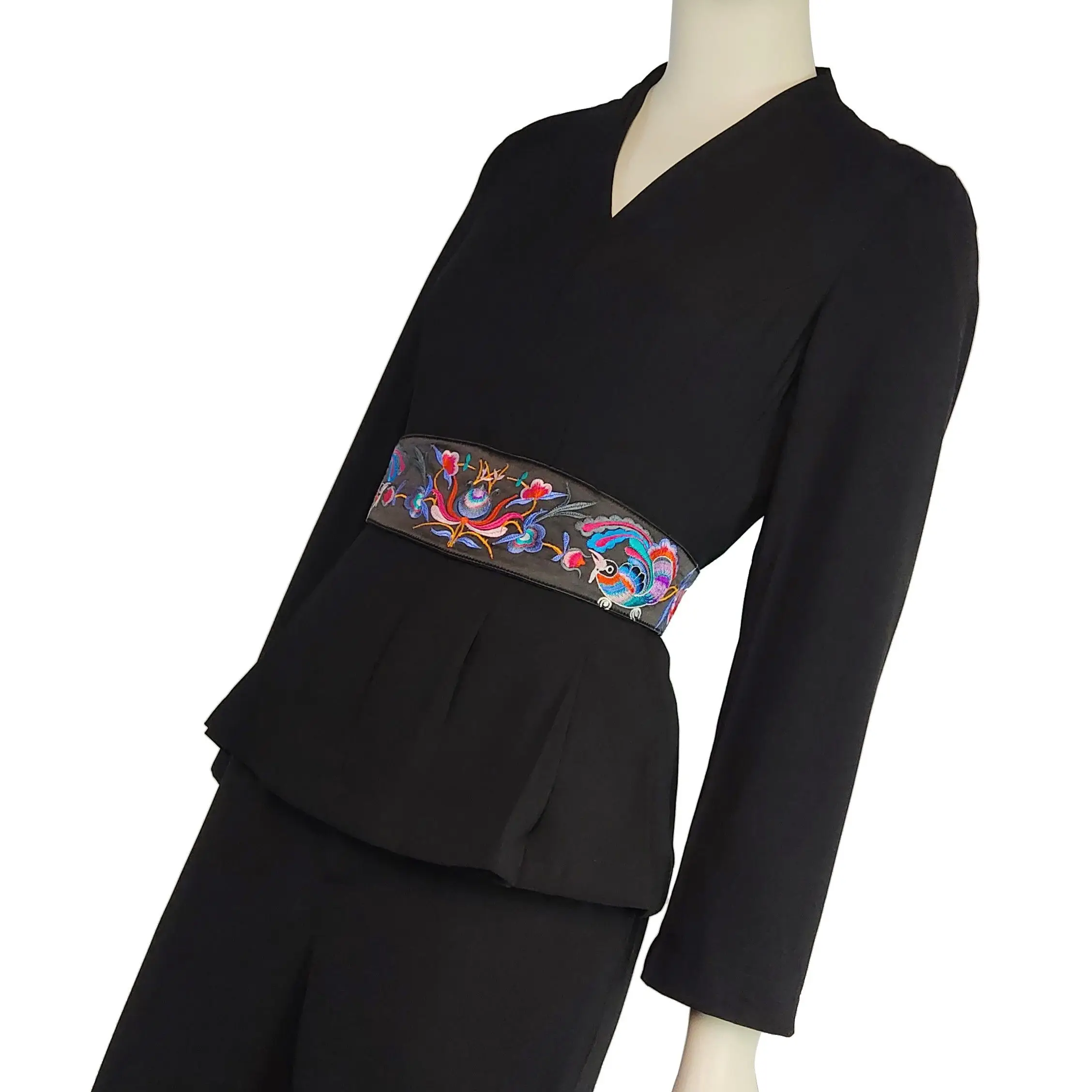 Пояс в китайском стиле с ручной вышивкой - Фотография_3