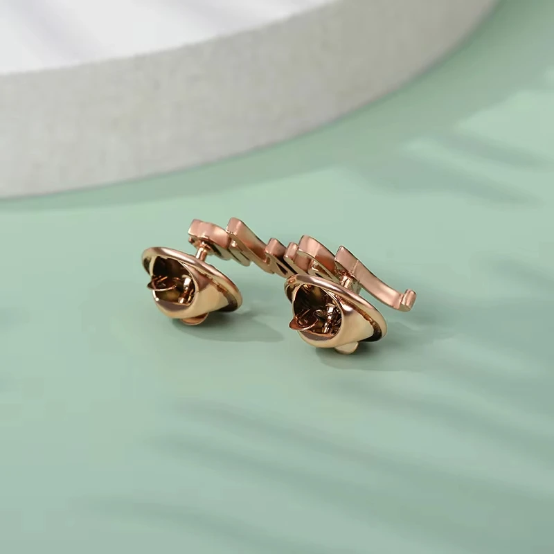 Модная персонализированная брошь с именем и лацканом для женщин и мужчин - Фотография_2