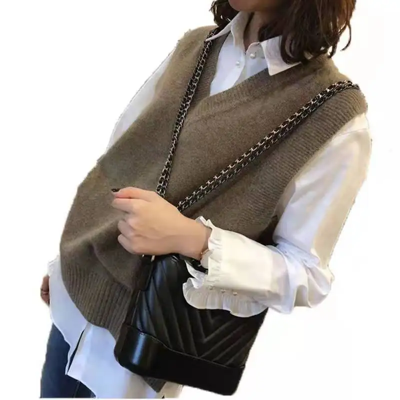 Вязаный жилет без рукавов - Фотография_4