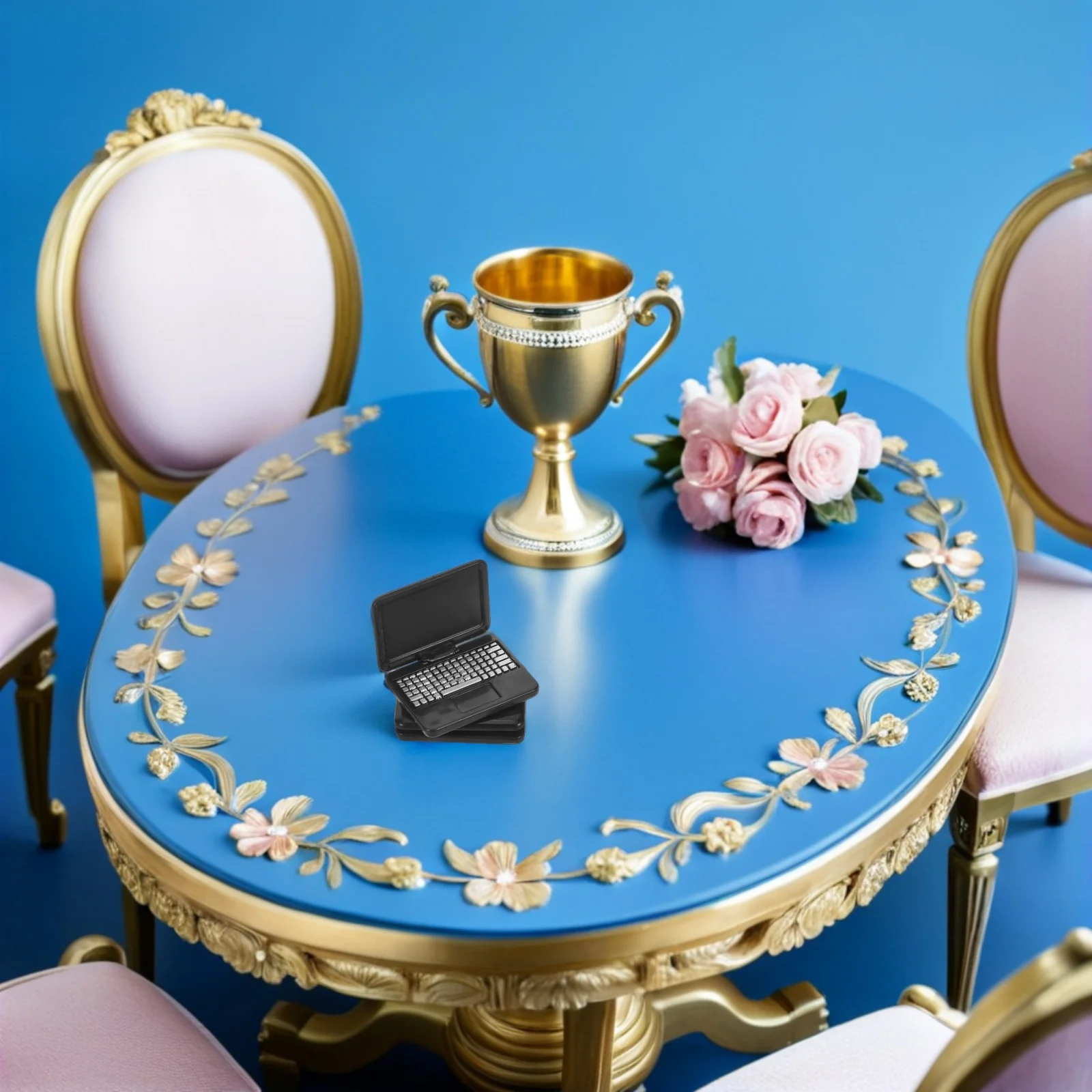 Миниатюрный ноутбук для кукольного домика