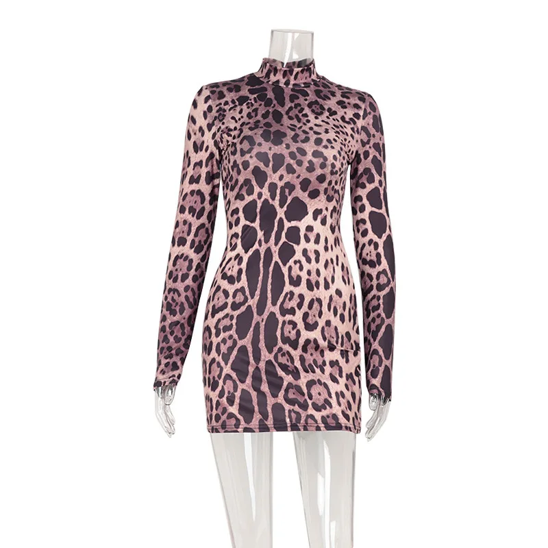 Осеннее платье для выпускного вечера с леопардовым принтом и змеей - Фотография_3