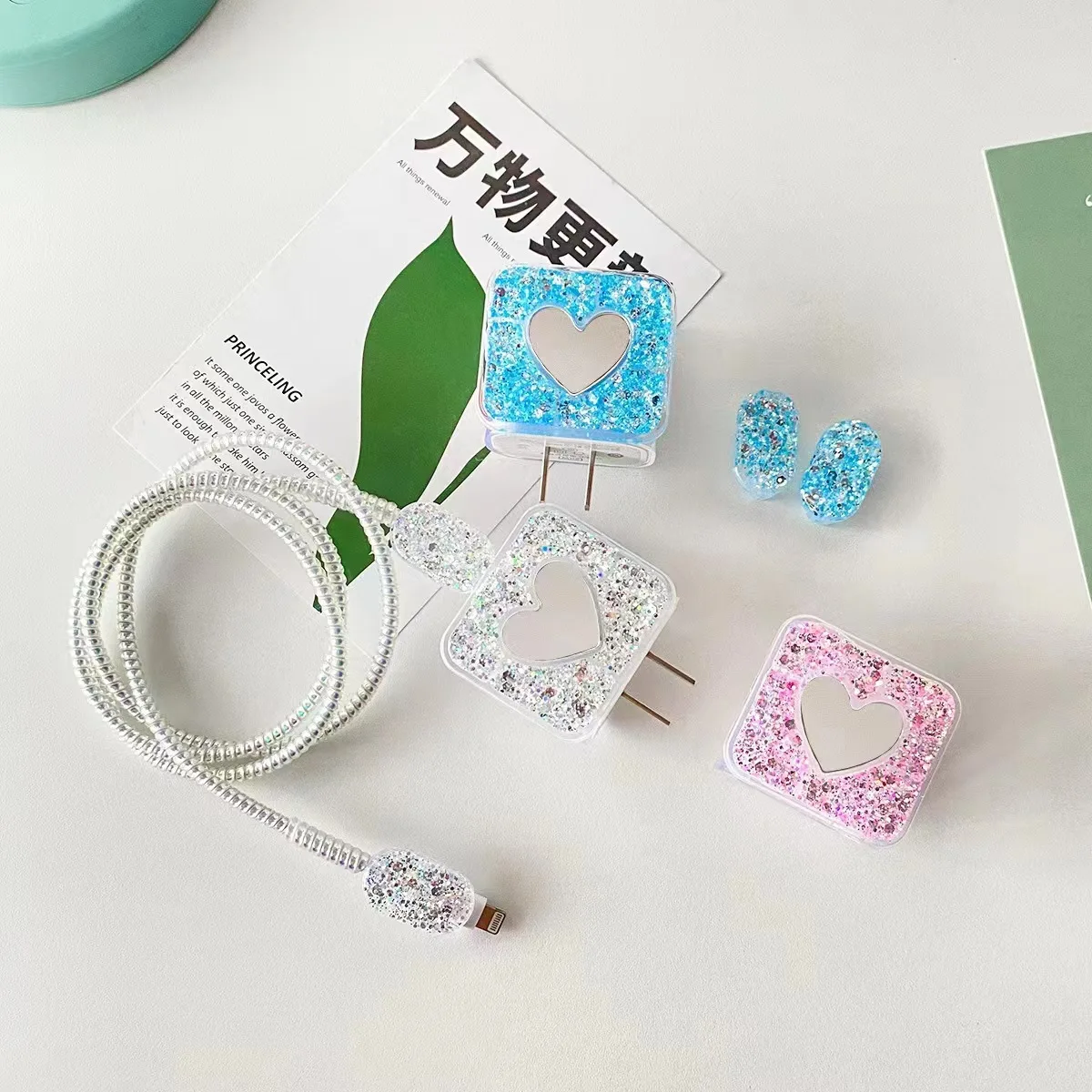 Блестящий чехол для зарядного устройства в форме розового сердца