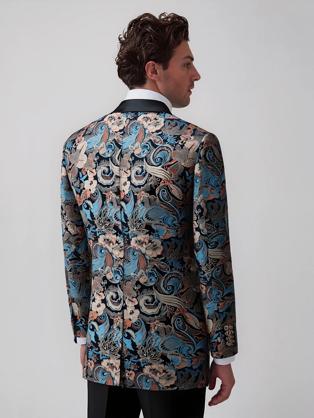 Однобортные мужские костюмы с длинным рукавом - Фотография_5