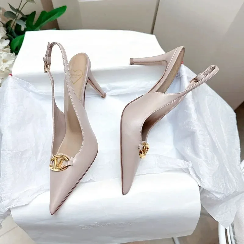 Черные босоножки на каблуке из лакированной кожи - Фотография_3