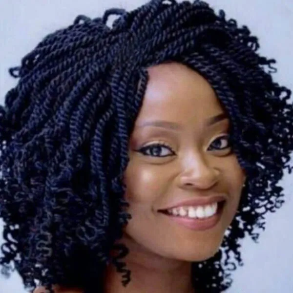 Новый короткий черный волнистый парик с витыми косами - Фотография_2