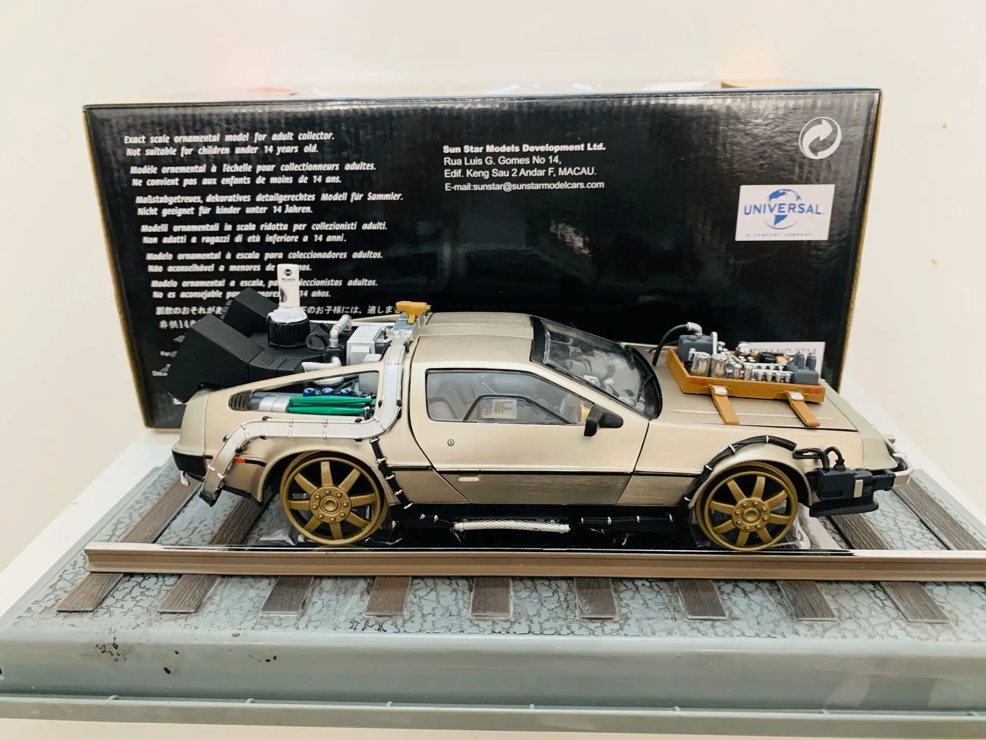 Delorean назад в будущее iii рельс - Фотография_2