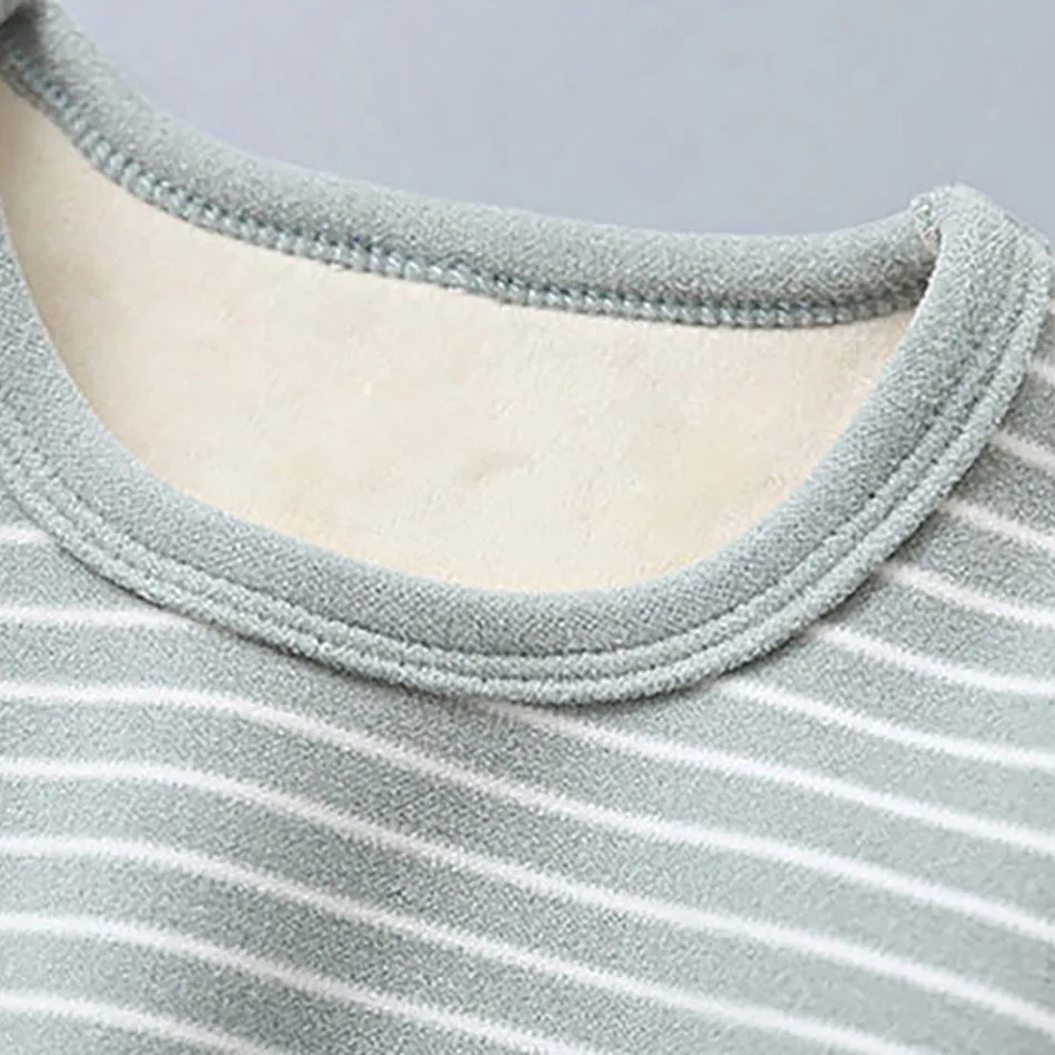 Уютные теплые детские пижамные комплекты в полоску с плюшевой подкладкой - Фотография_4