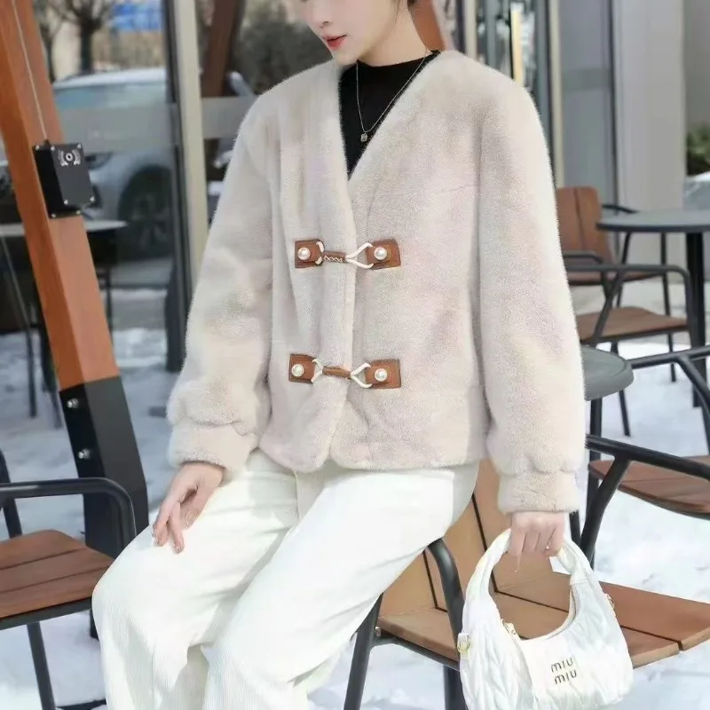 Тенденции пушистая шуба мягкая - Фотография_5