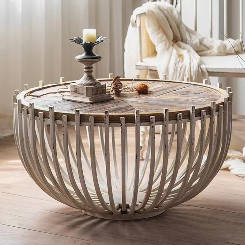 Американский винтажный круглый журнальный столик из ротанга