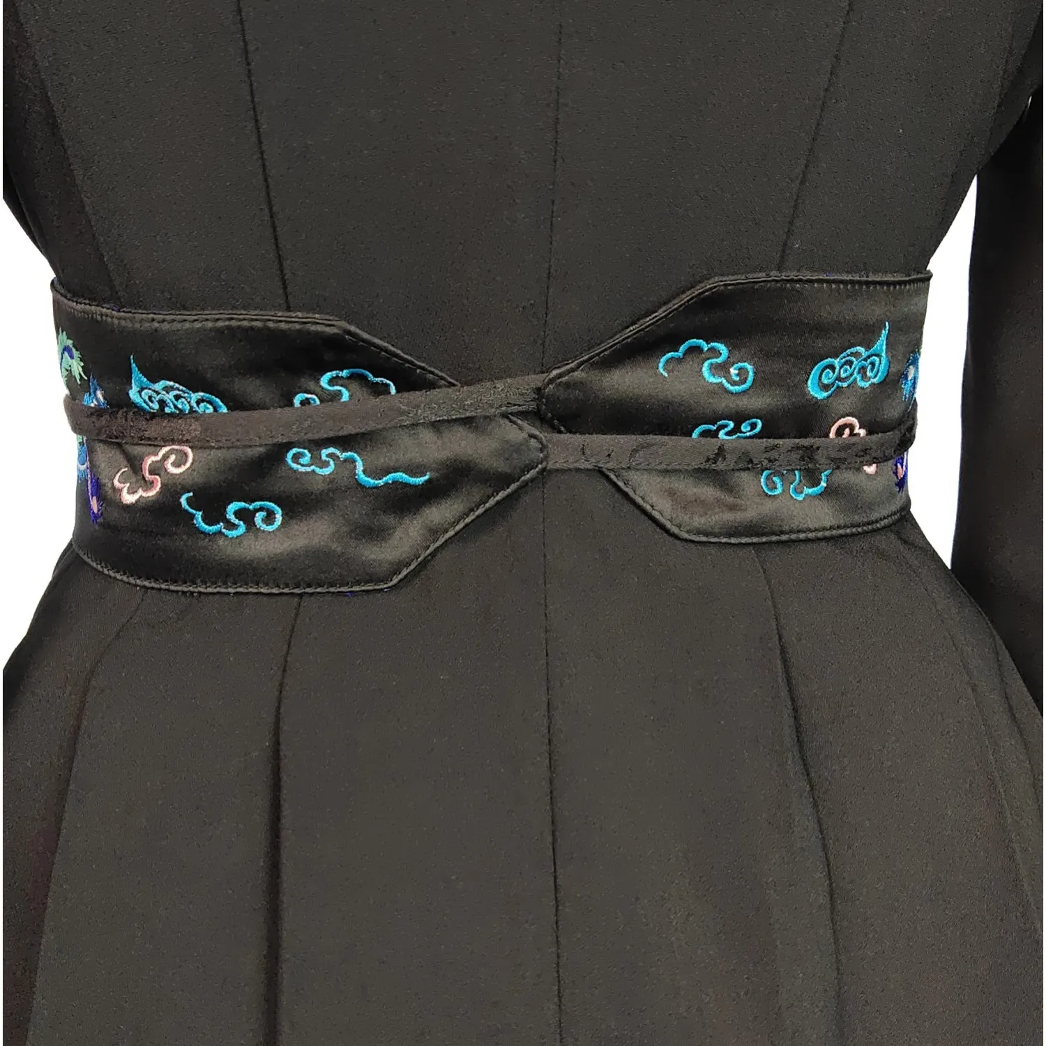 Ремень в китайском стиле с ручной вышивкой - Фотография_3