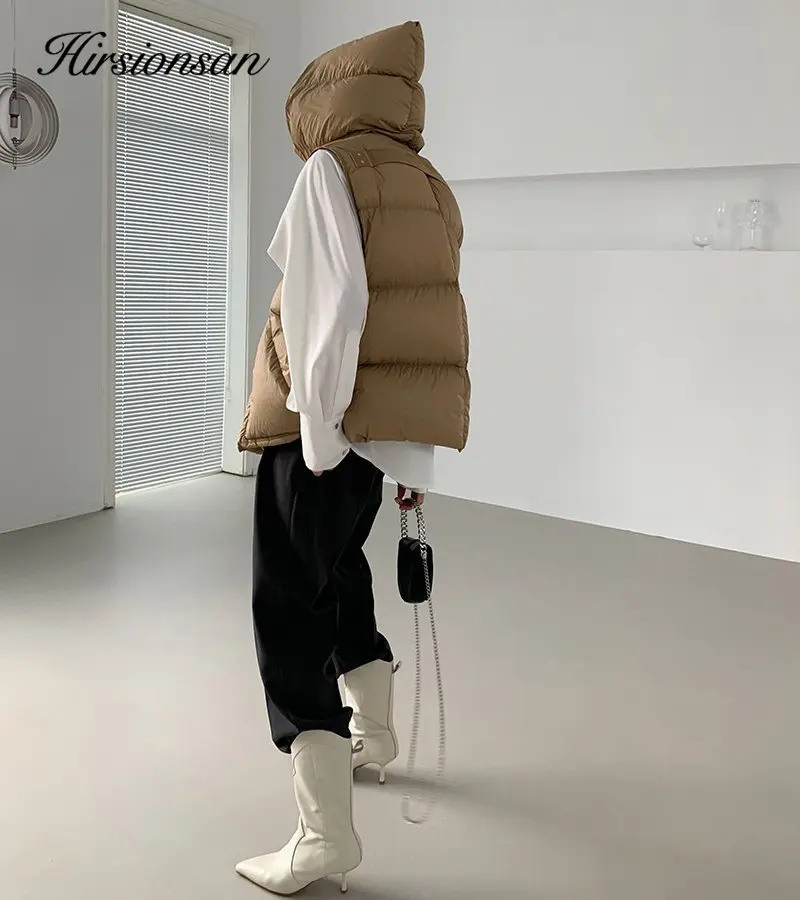 Женский жилет на белом утином пуху - Фотография_6