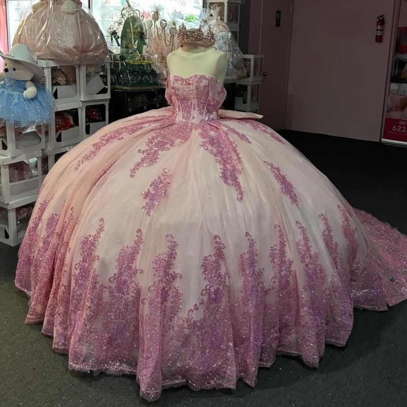 Розовое блестящее бальное платье - Фотография_4