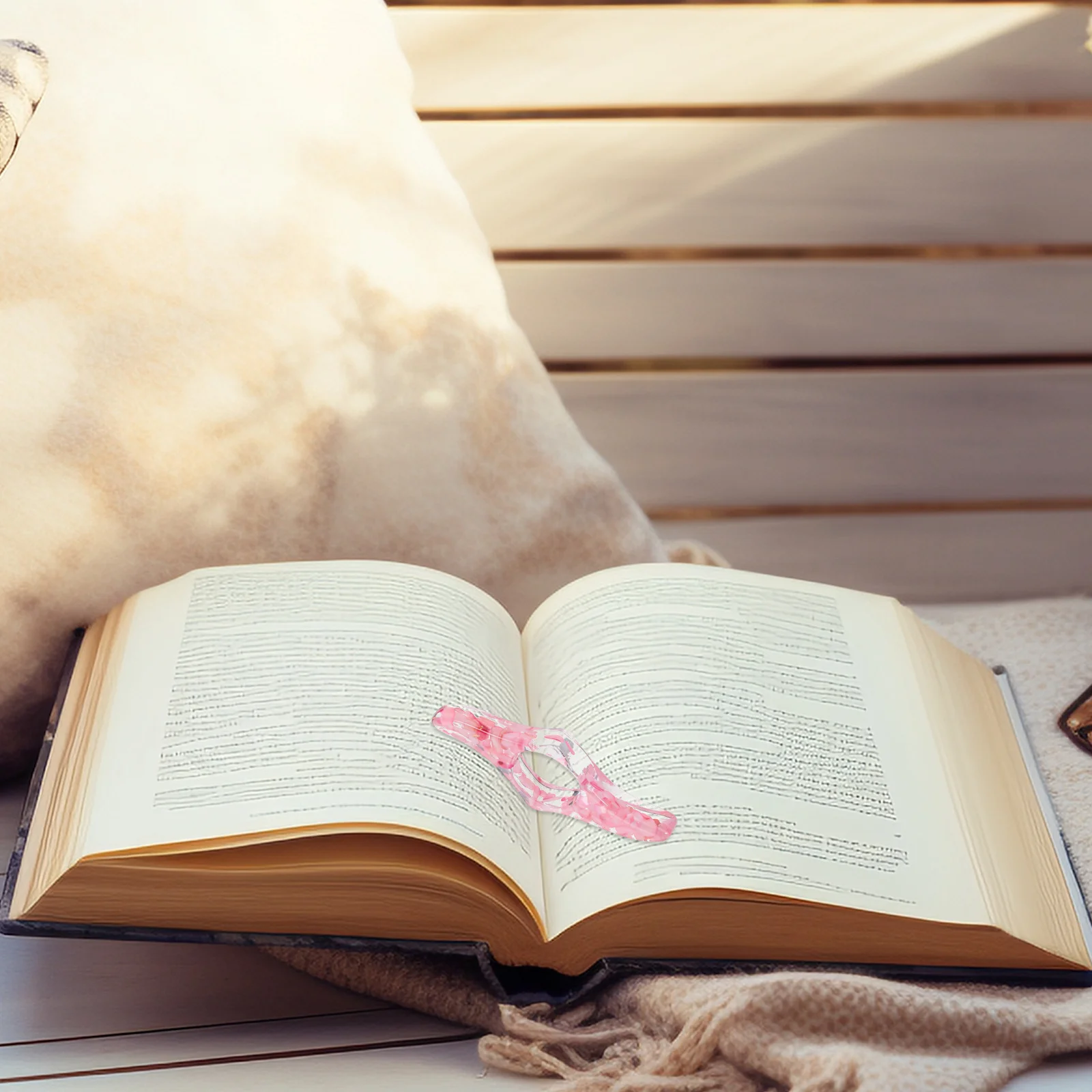 Каменный держатель для страниц книги - Фотография_5