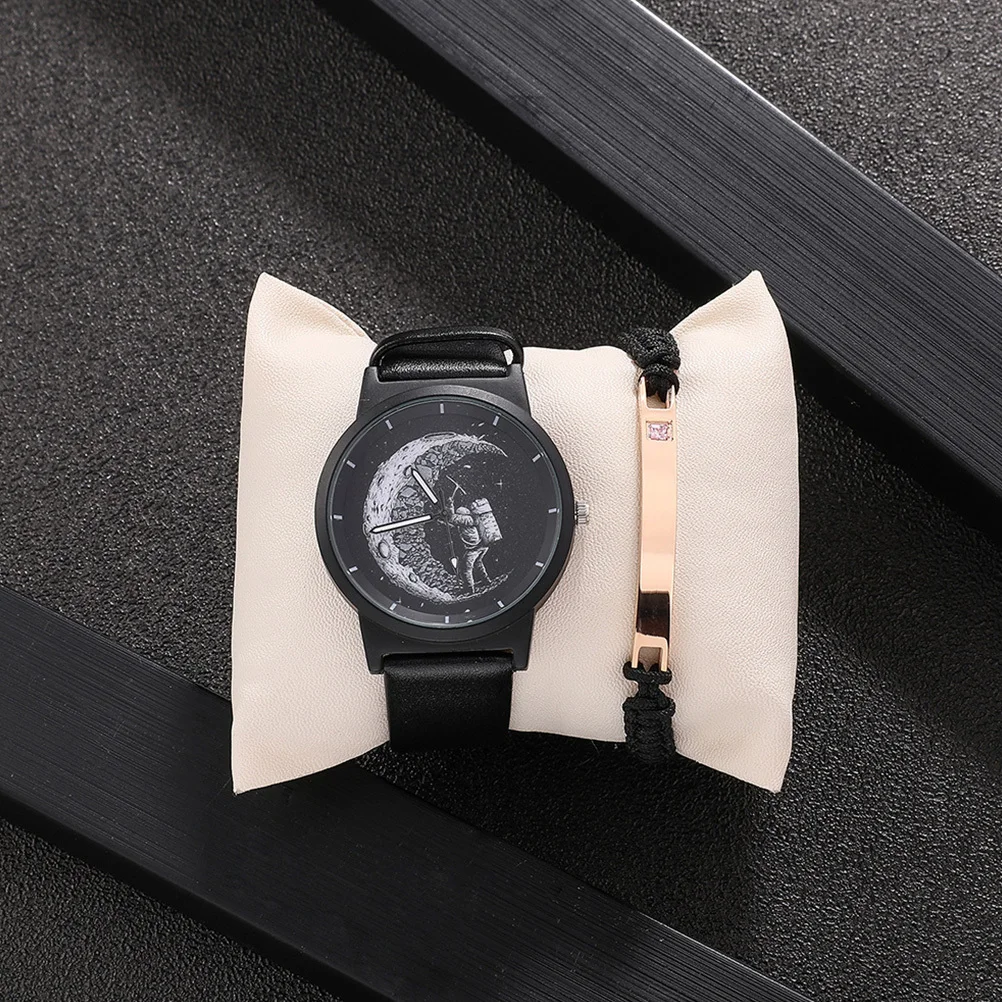 Стильные часы с тематикой астронавта для девочек и мальчиков