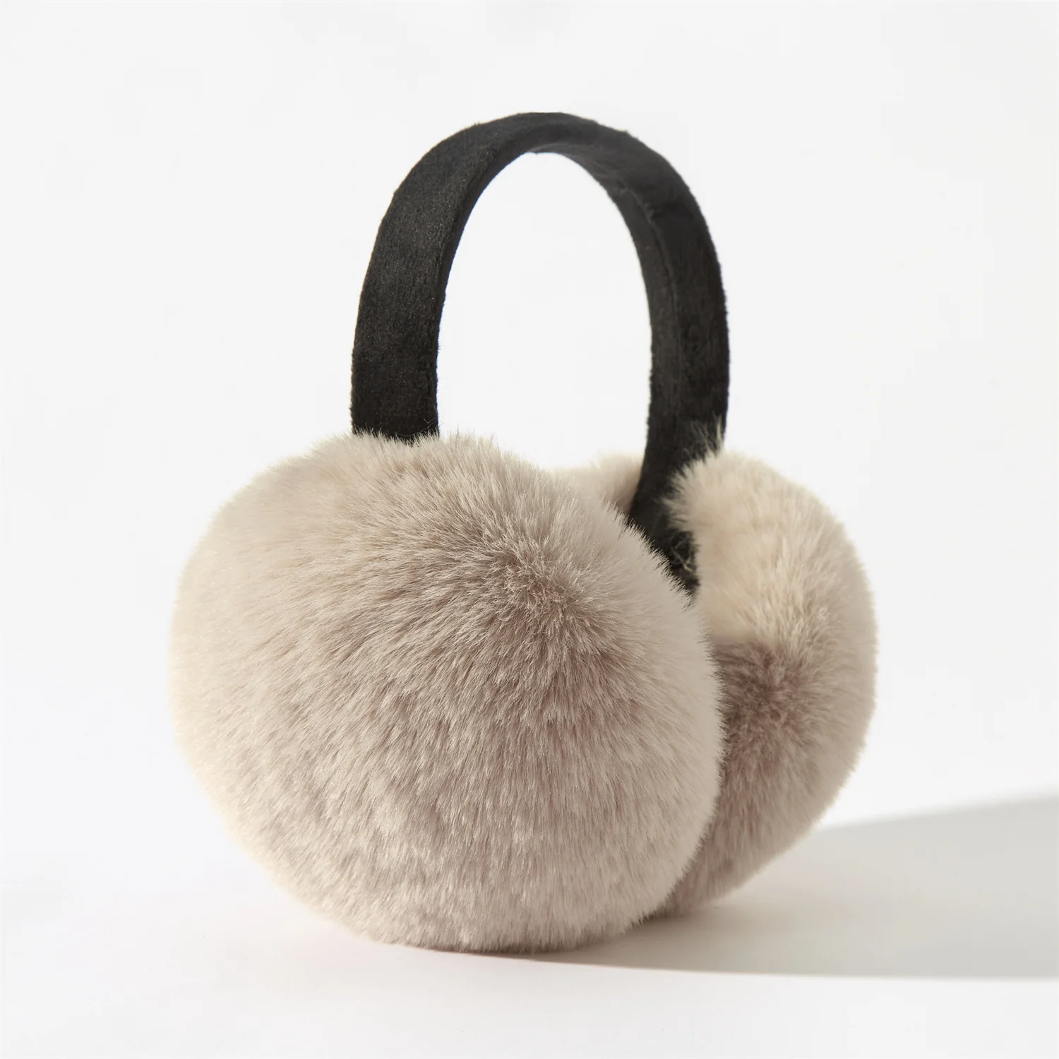 Года, наушники с цветными блоками