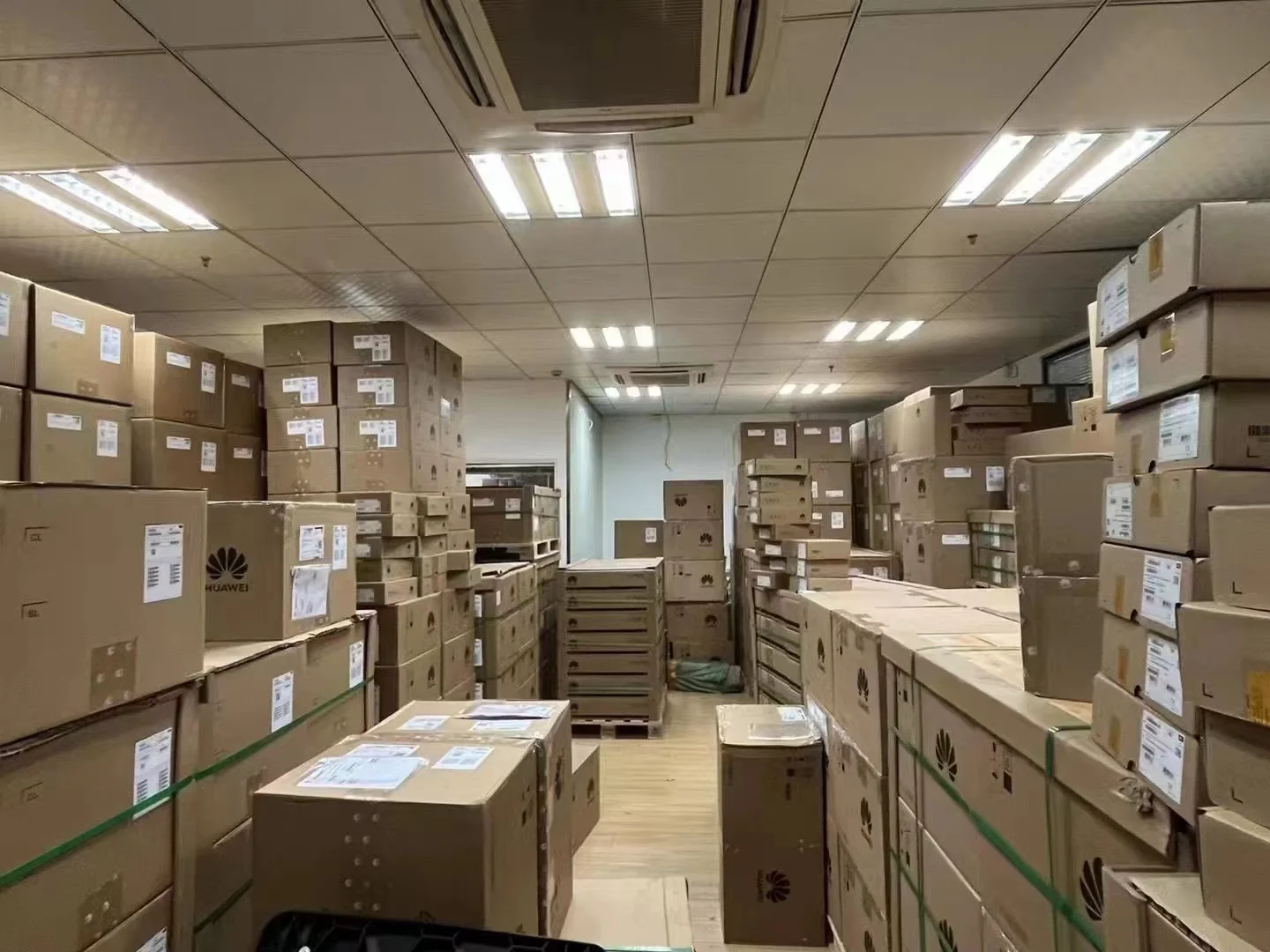 Del emc unity xt300 гибридная вспышка - Фотография_5