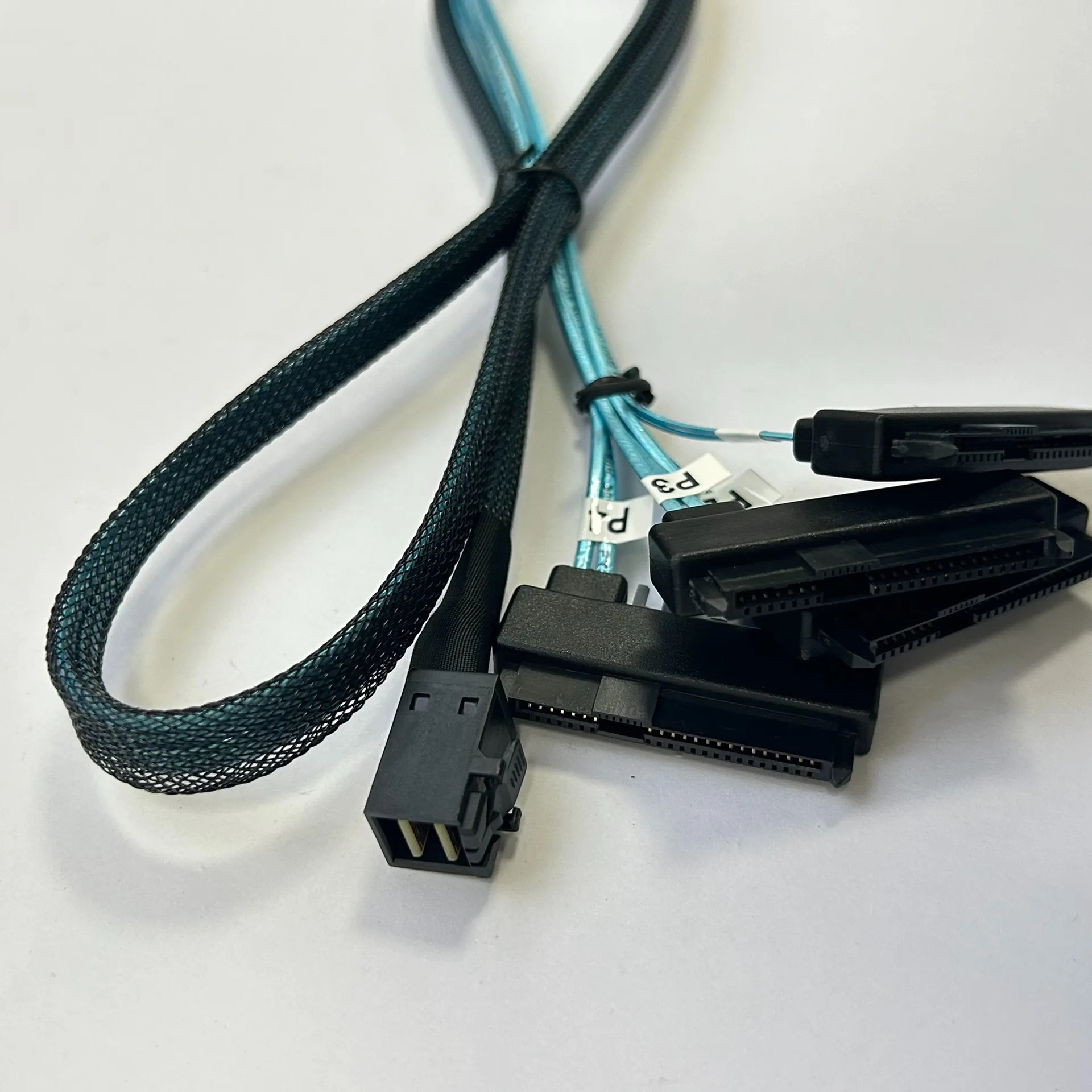 Известный бренд mini sas line sff8643 - Фотография_3