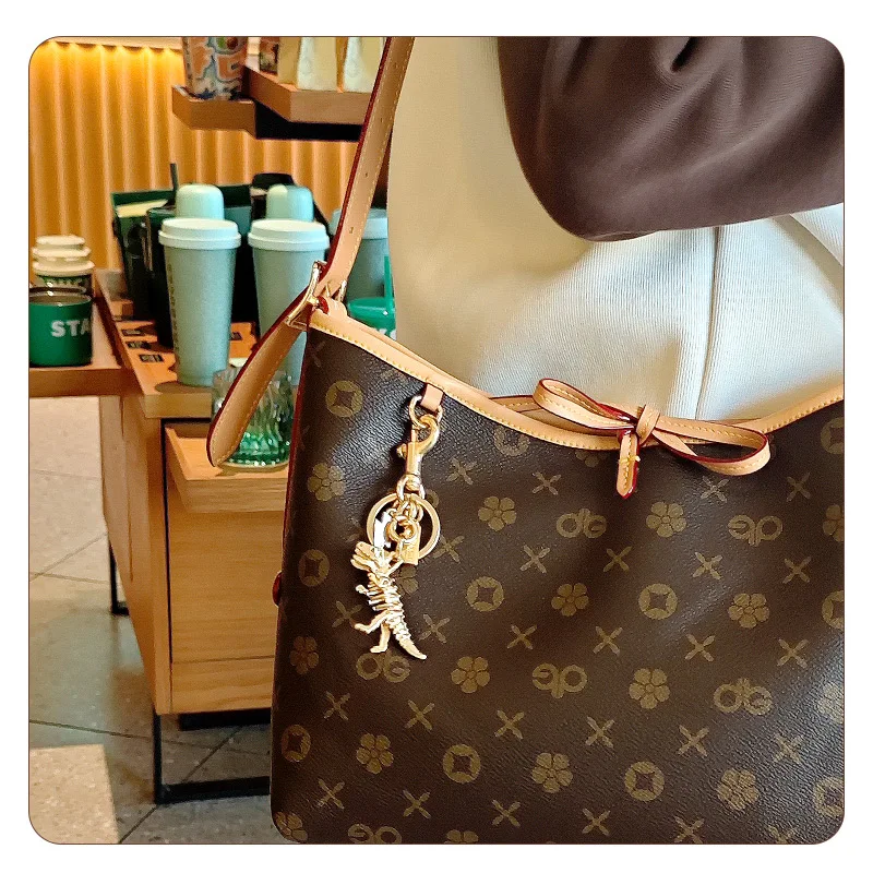 Высококачественная металлическая подвеска в виде динозавра для lv goyard - Фотография_4