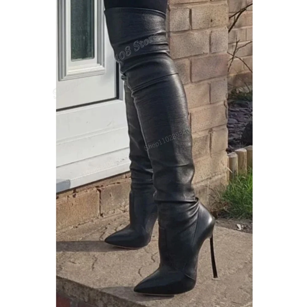 Черные сапоги выше колена на высоком - Фотография_6