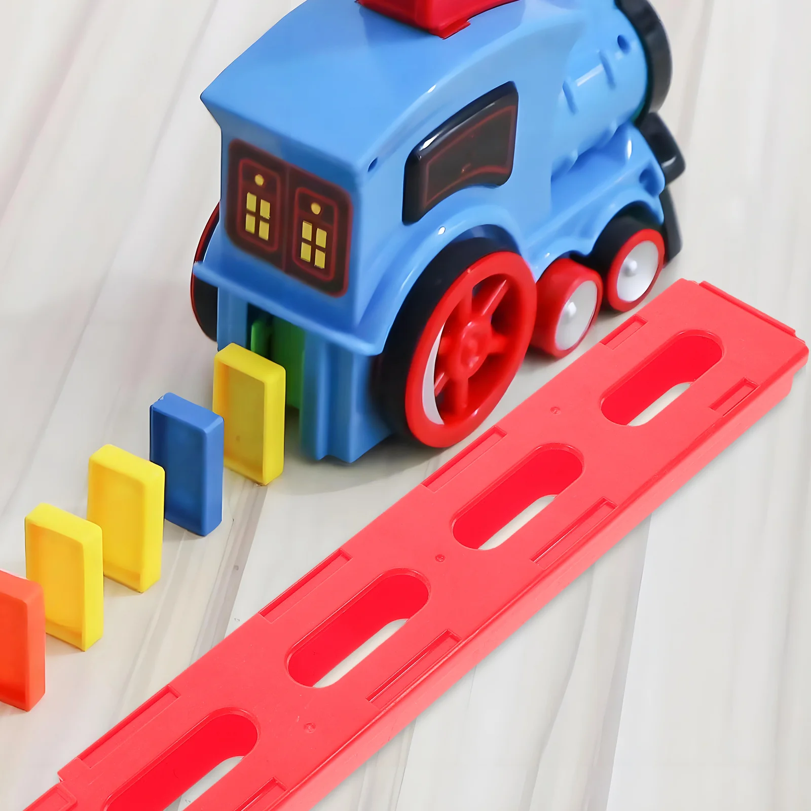 Набор аксессуаров для поездов домино - Фотография_5