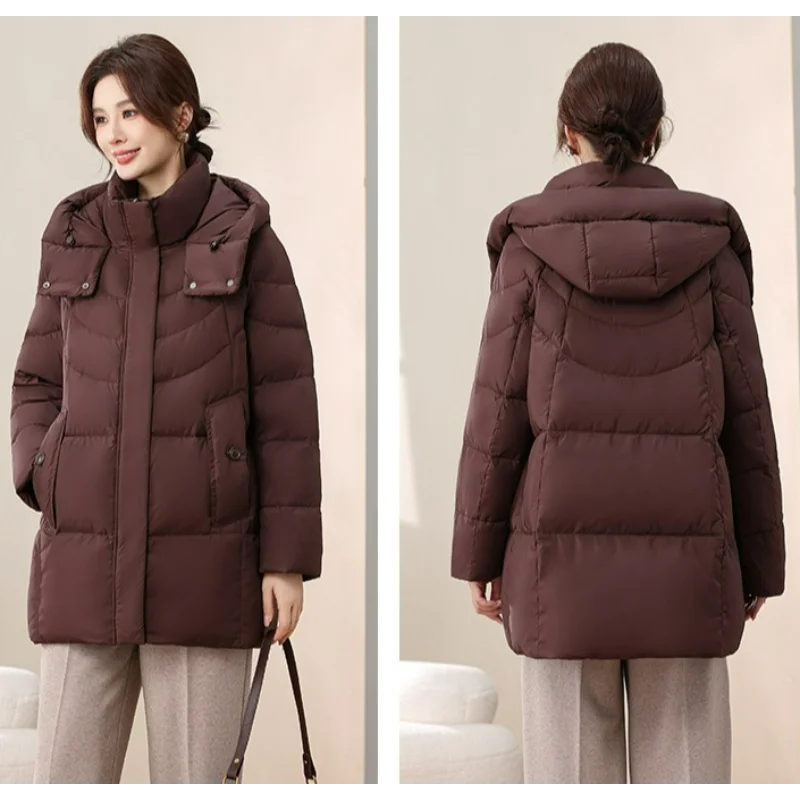 Женские пуховики средней длины с капюшоном