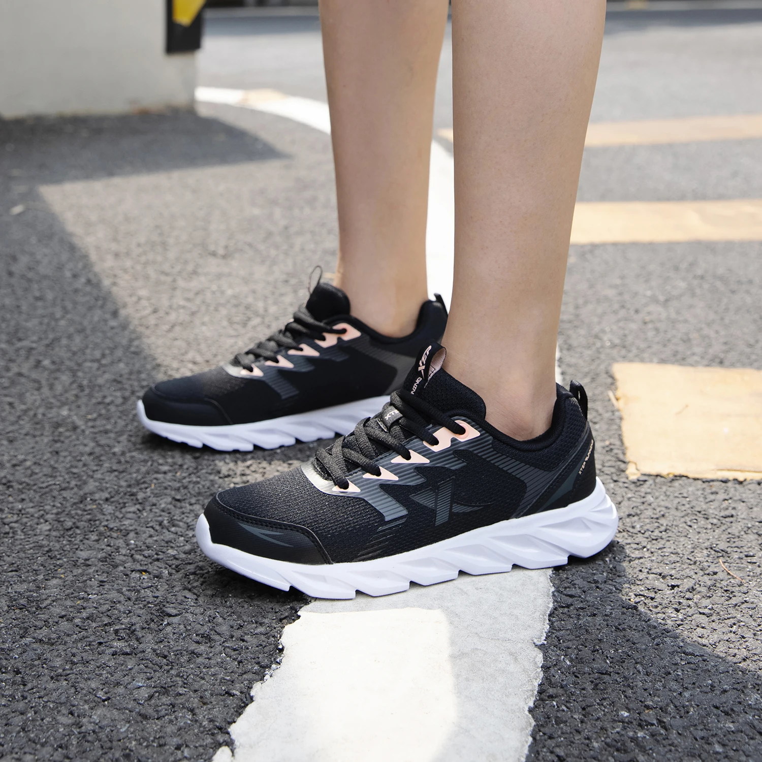 Xtep женские кроссовки 2023 - Фотография_5