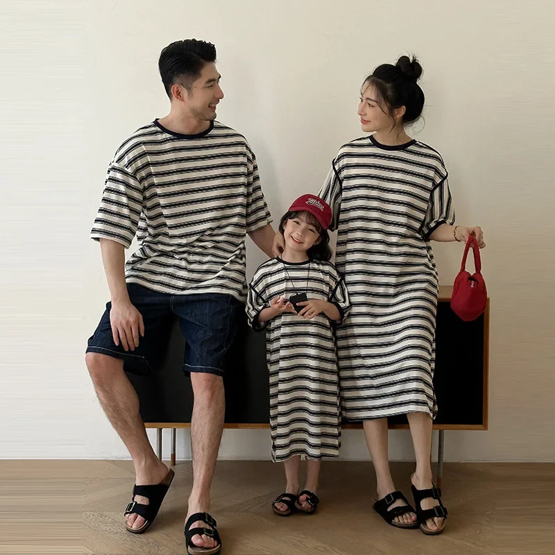 Одинаковая одежда для всей семьи