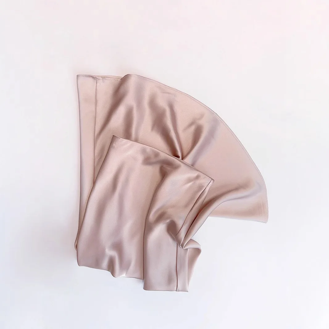 Шикарная женская атласная струящаяся - Фотография_5