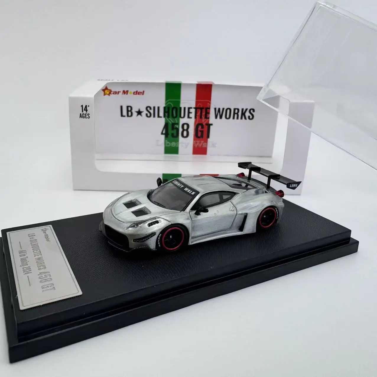Звездная модель с гальваническим покрытием 1:64