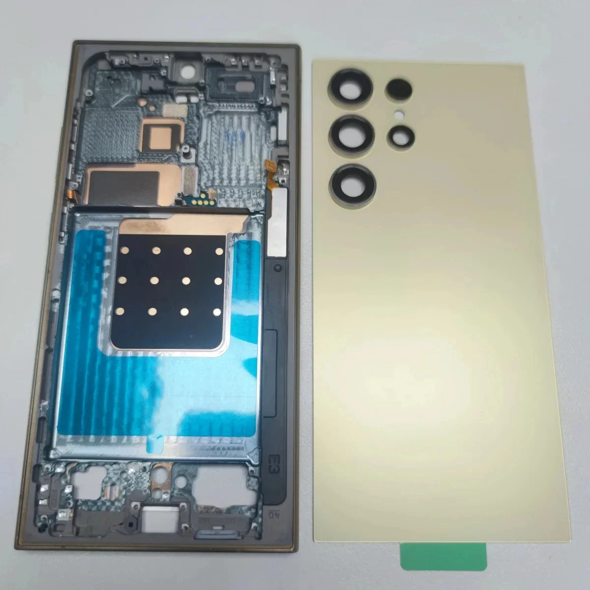 Полный корпус, средняя рамка + стекло