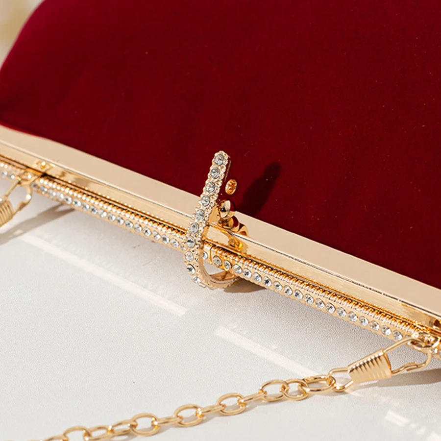 Бархатные вечерние сумки в стиле ретро - Фотография_2