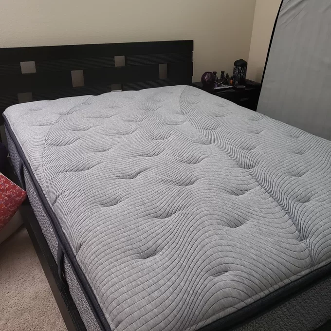 Высококачественный роскошный матрас из пены с эффектом памяти