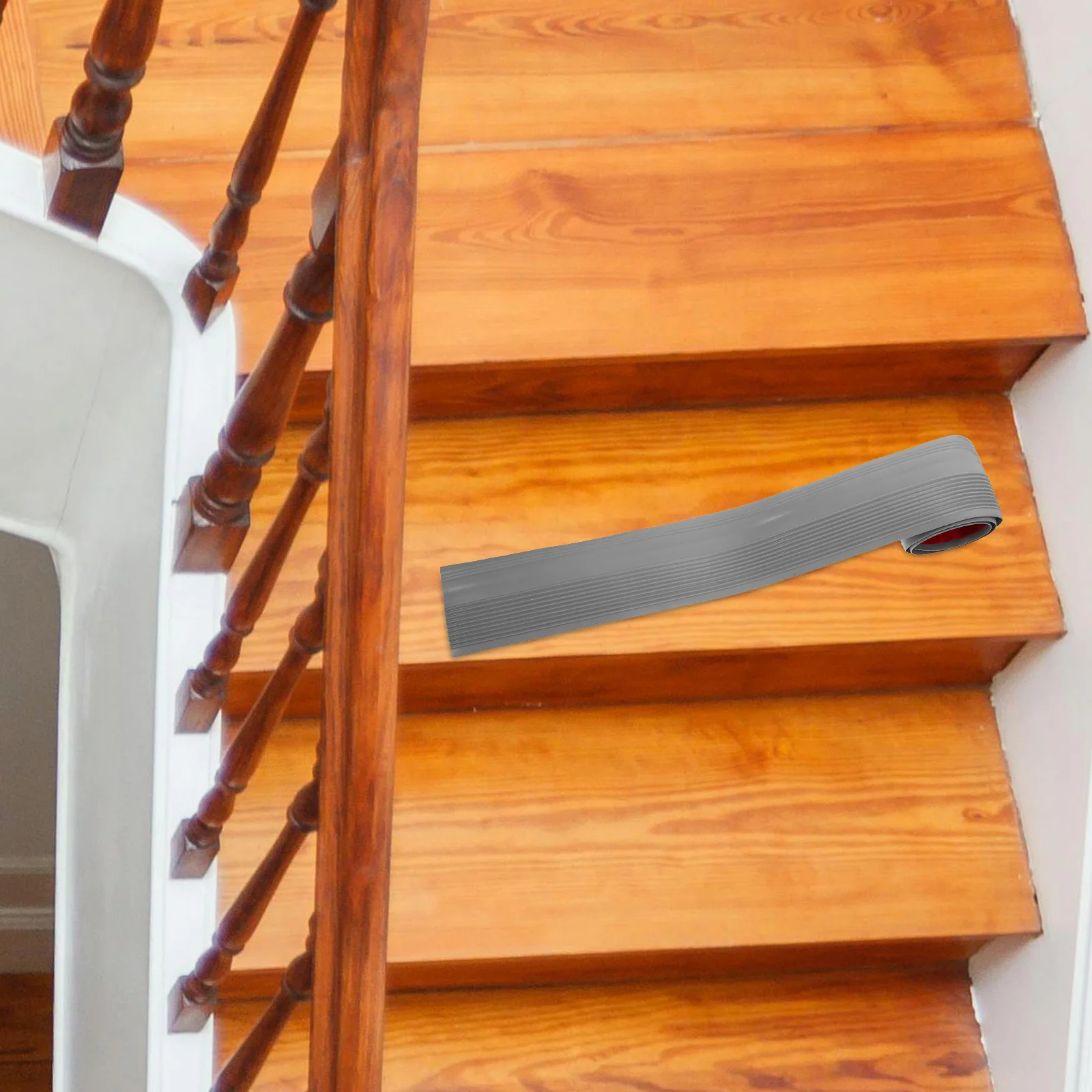 Противоскользящая полоса для носа лестницы - Фотография_4