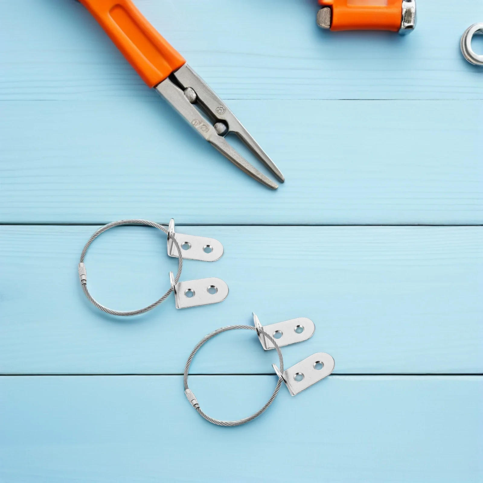 Мебельный кронштейн с защитой от опрокидывания - Фотография_3