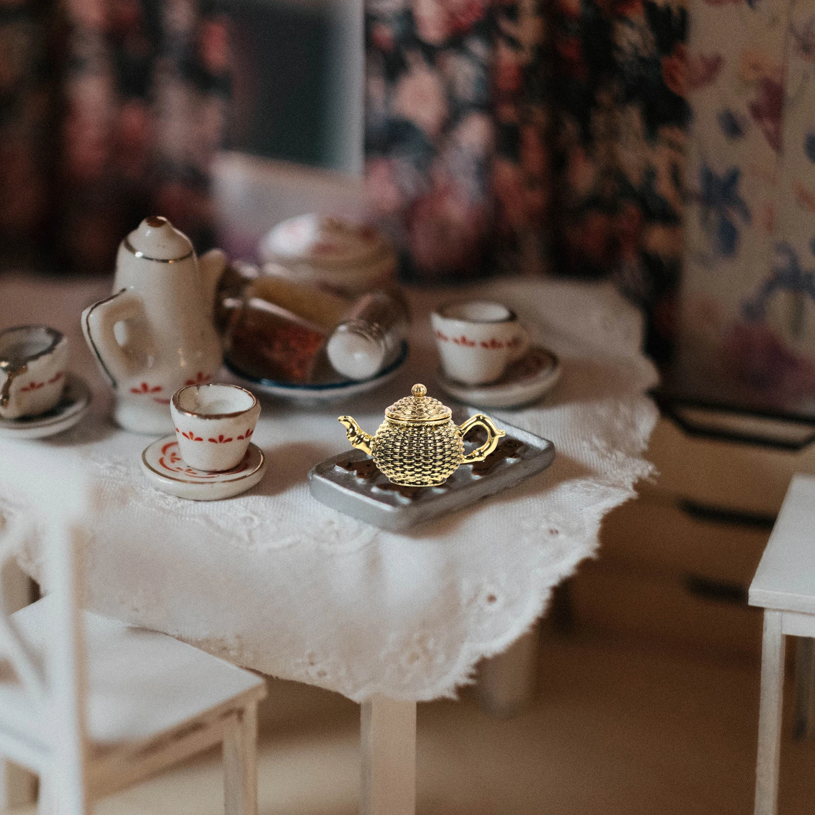 Миниатюрный набор чайников из цинкового сплава