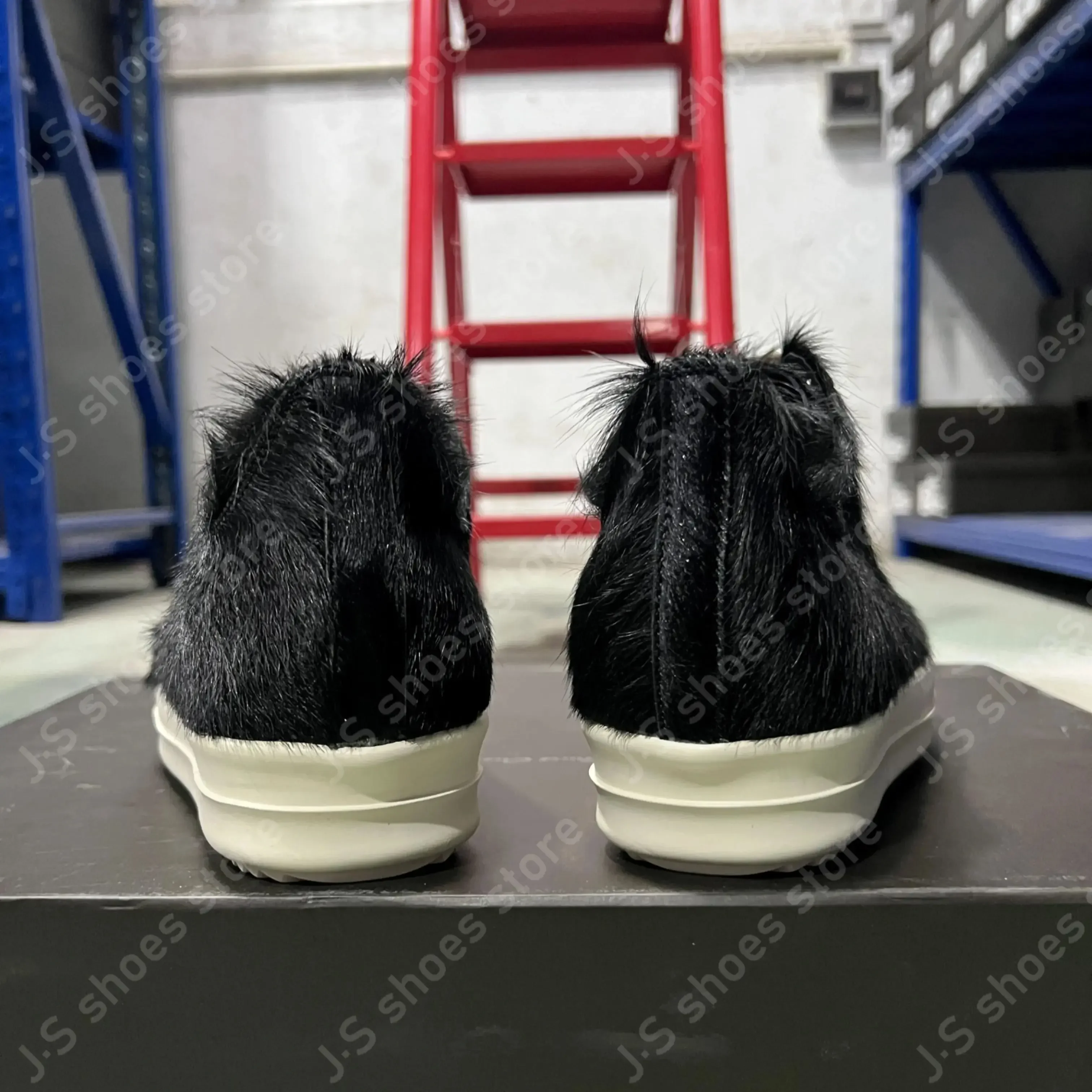 Роскошные черные низкие туфли из конского волоса r-o - Фотография_5