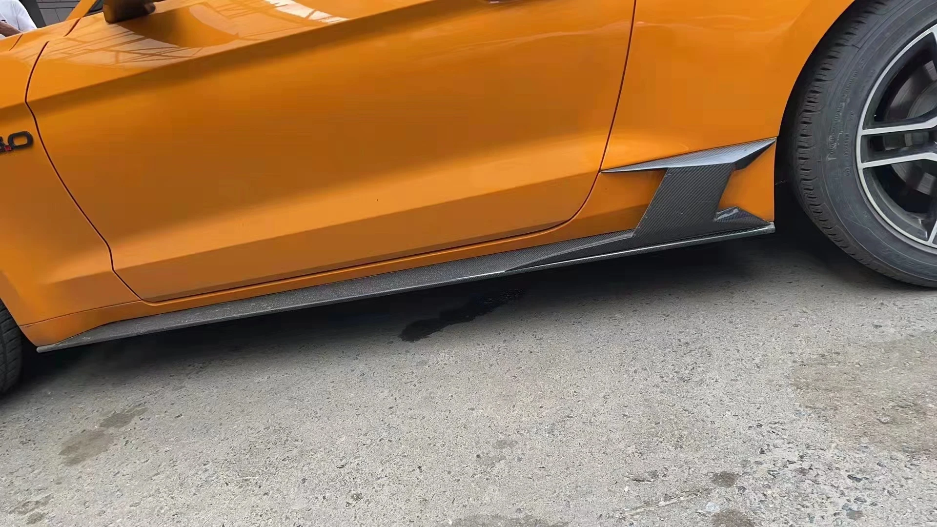 Боковые юбки автомобиля из настоящего углеродного волокна - Фотография_5