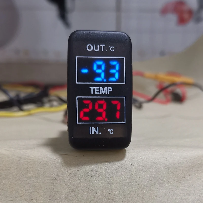 Двойной температурный дисплей внутри и снаружи автомобиля - Фотография_6