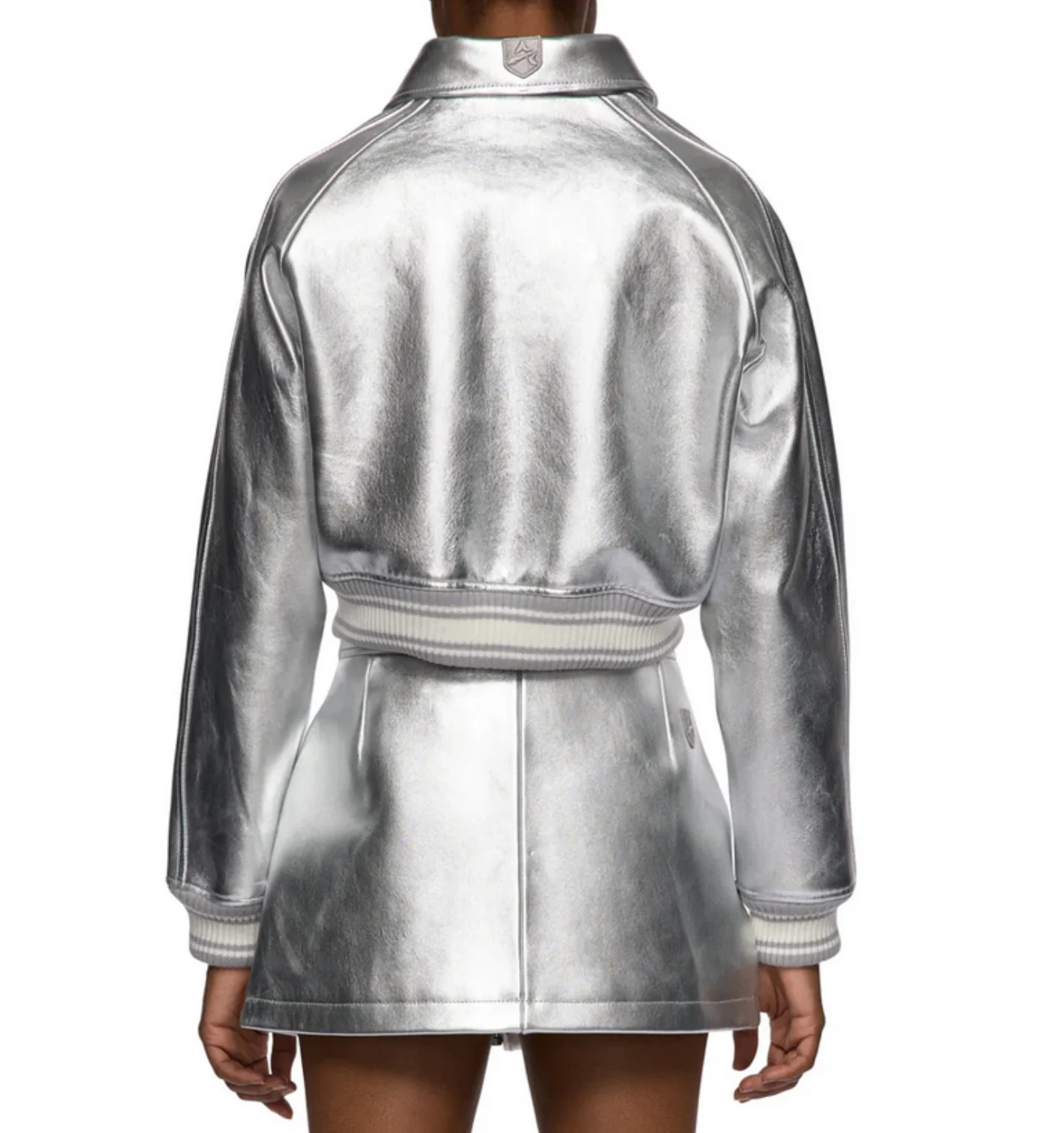 Женская короткая куртка из овечьей шкуры - Фотография_6