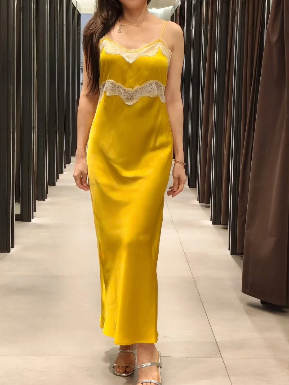 Элегантное кружевное женское праздничное - Фотография_2