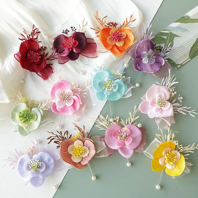 25077 корсаж на запястье и бутоньерка с цветком на запястье для невесты - Фотография_4