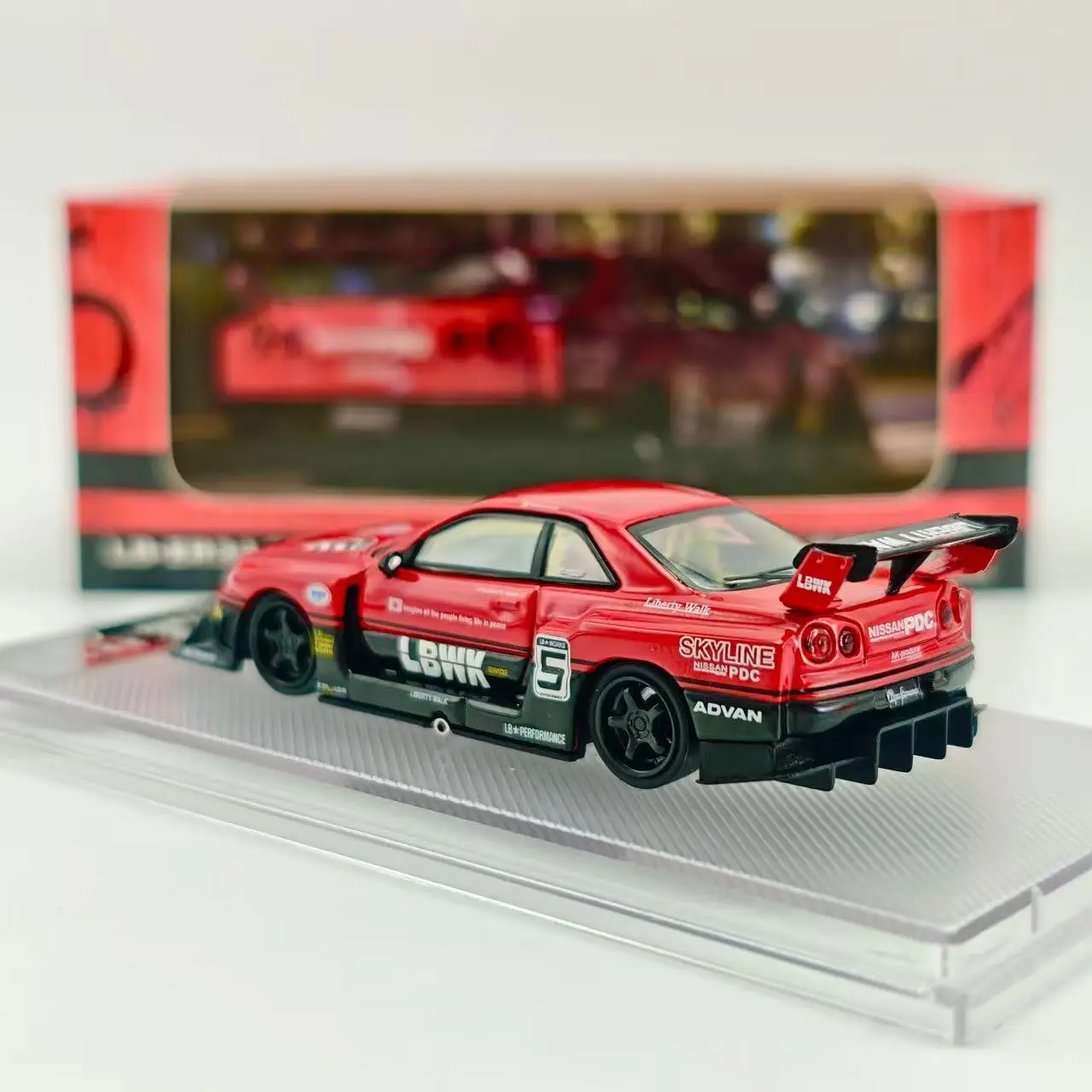 Модель призмы 1:64 nissan skyline - Фотография_5
